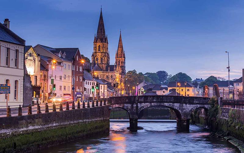 希臘購房移民能否工作？了解相關(guān)政策與限制