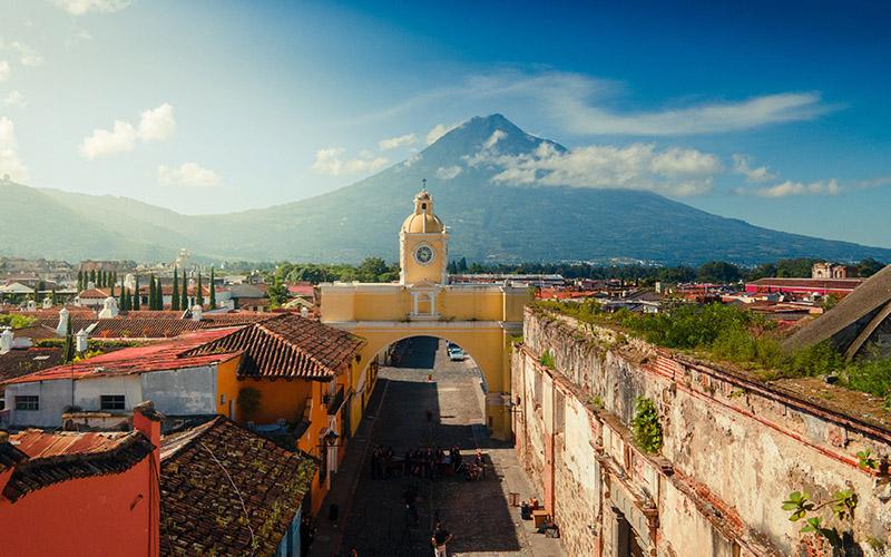 2024年申請(qǐng)中國(guó)香港優(yōu)才入境計(jì)劃有哪些條件？