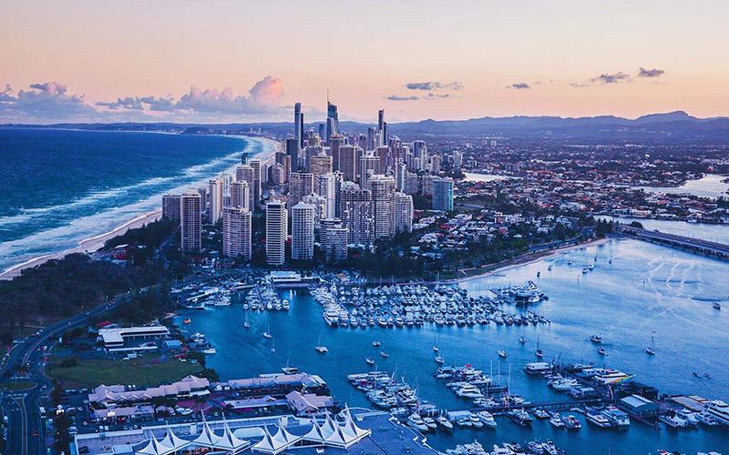 男孩多大開(kāi)始移民了？不同年齡段的移民選擇與適應(yīng)