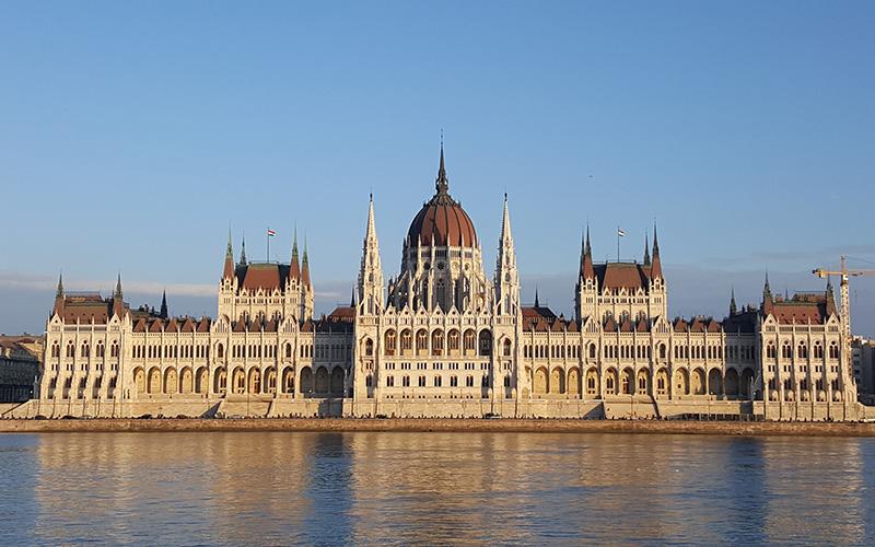 移民為啥要花錢呢？揭開移民費用背后的五大原因