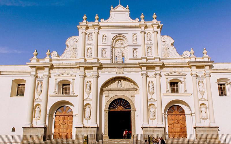 咨詢行業(yè)想移民的原因？探討咨詢行業(yè)人員移民背后的動(dòng)機(jī)